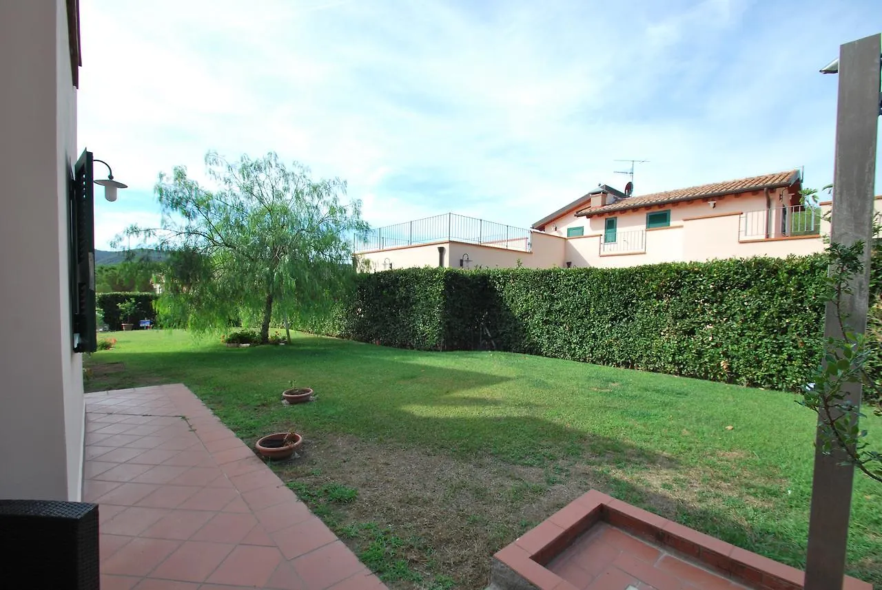 Villetta Ciclamino Casa Alzi Villa